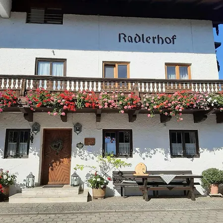 Gaestehaus Radlerhof 招待所
