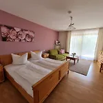 Gaestehaus Radlerhof Gstadt am Chiemsee